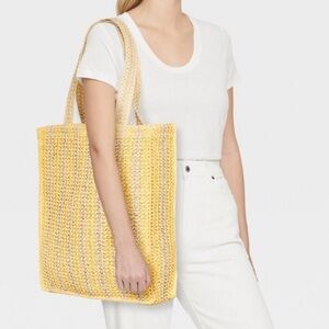 Universal Thread Striped Yellow Tan Straw Woven Beach Boho Bag